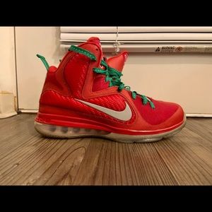 Lebron 9 Christmas